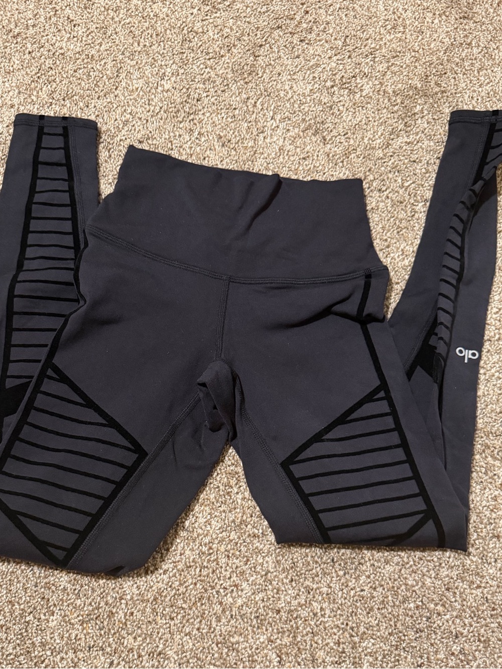 ALO Yoga  Black Leggings with Velvet Stripe Panels